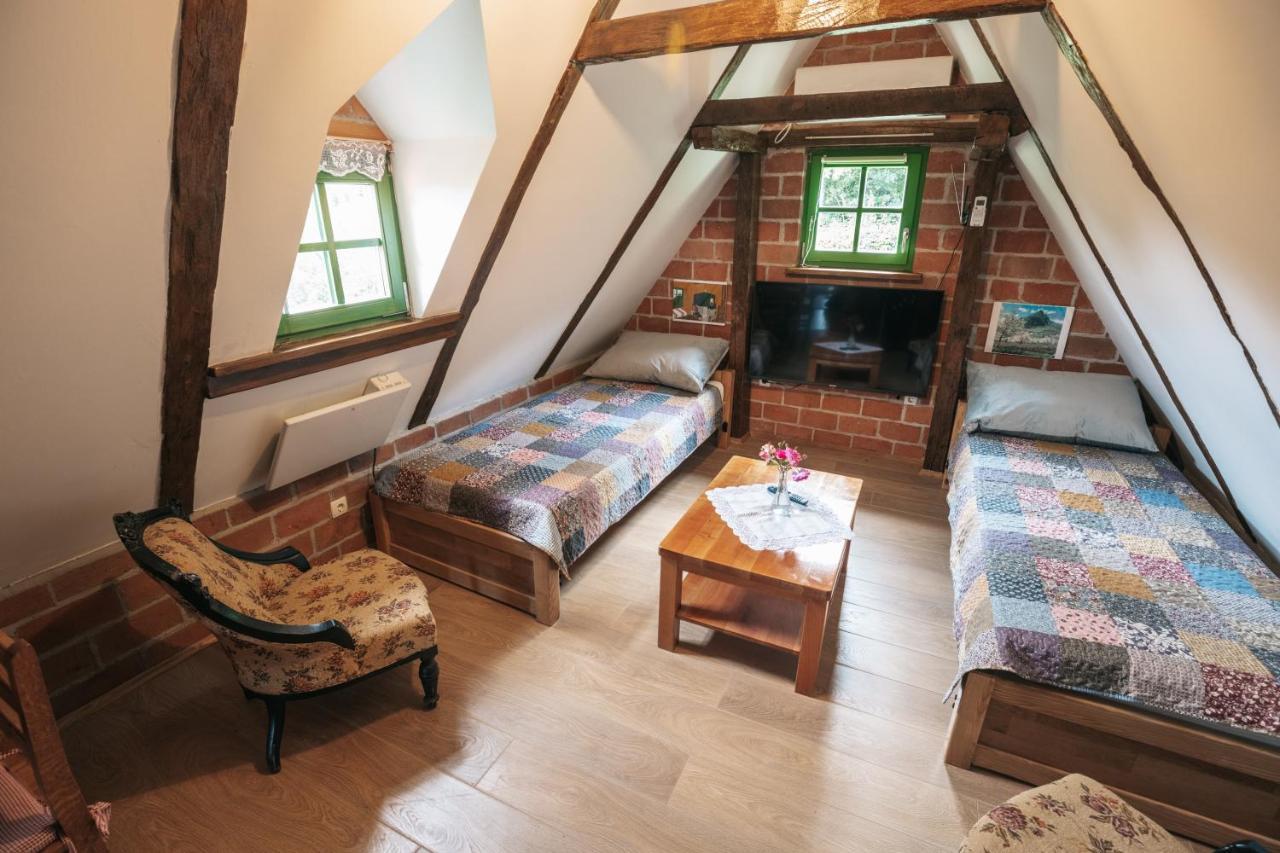 Apartmani Etno Kuca Pod Okicem Samobor Exterior photo