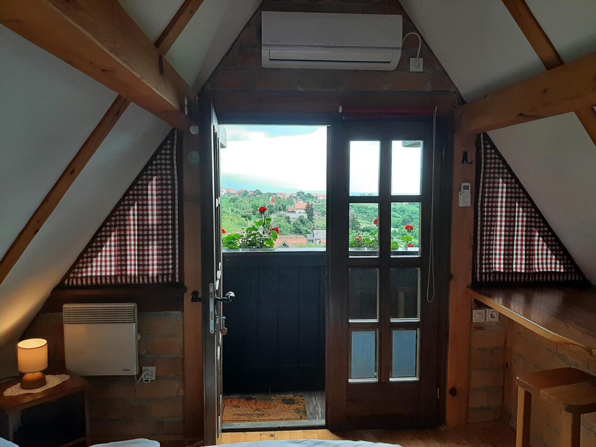 Apartmani Etno Kuca Pod Okicem Samobor Exterior photo