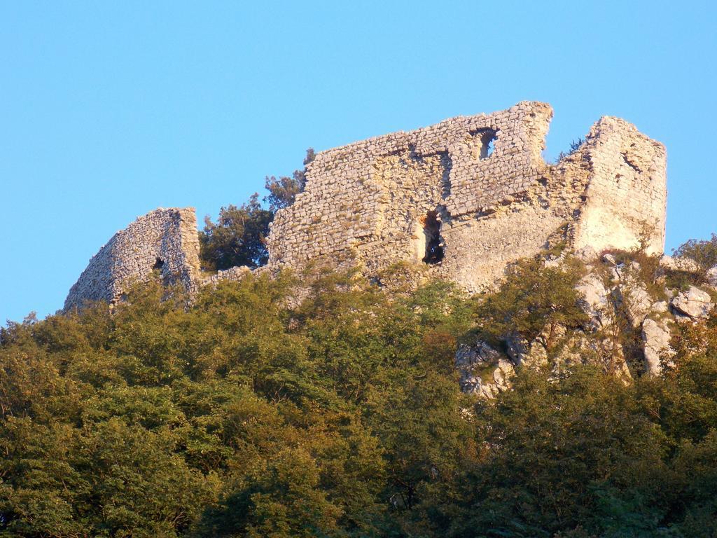Apartmani Etno Kuca Pod Okicem Samobor Room photo